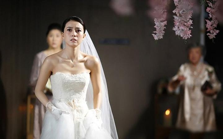 Từ Phụ nữ tuổi này dễ có