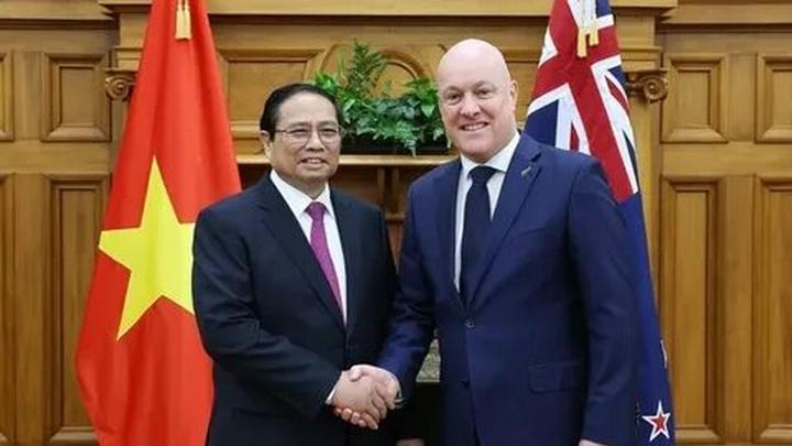 Từ Phụ nữ tuổi này dễ có